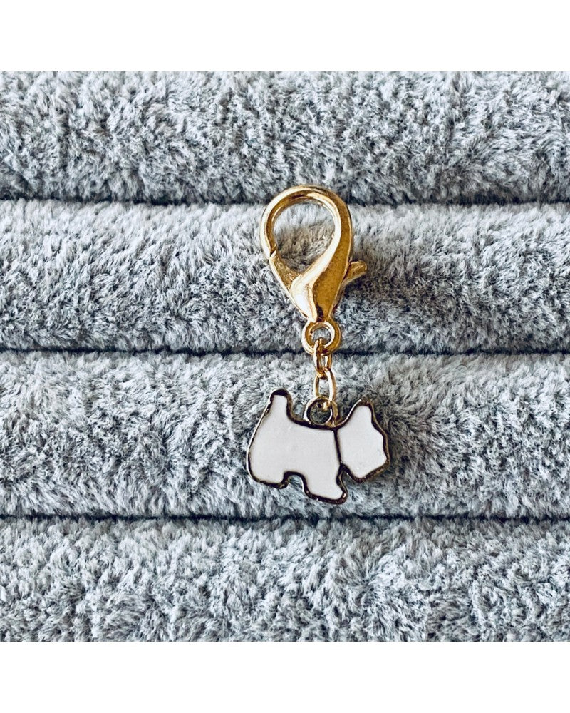 Charm My Little Dog σε λευκό χρώμα με χρυσό κλιπ