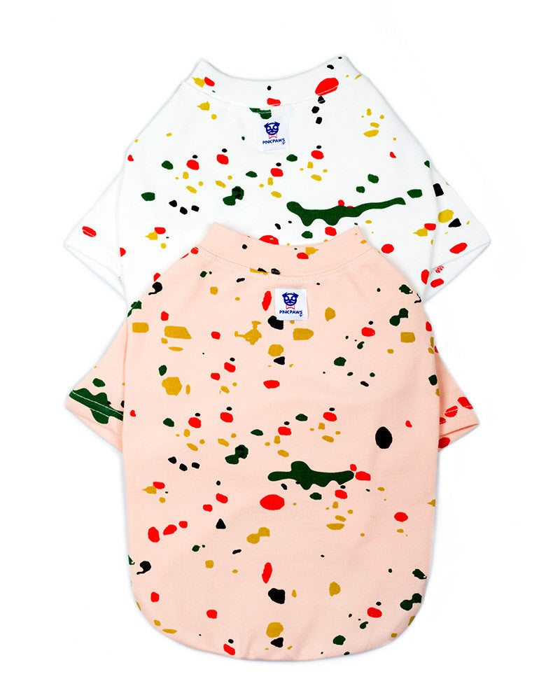 Μπλούζα σκύλου με χρωματιστές πινελιές