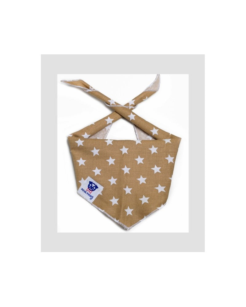 Εκρού μπαντάνα με διακριτικά λευκά αστεράκια.