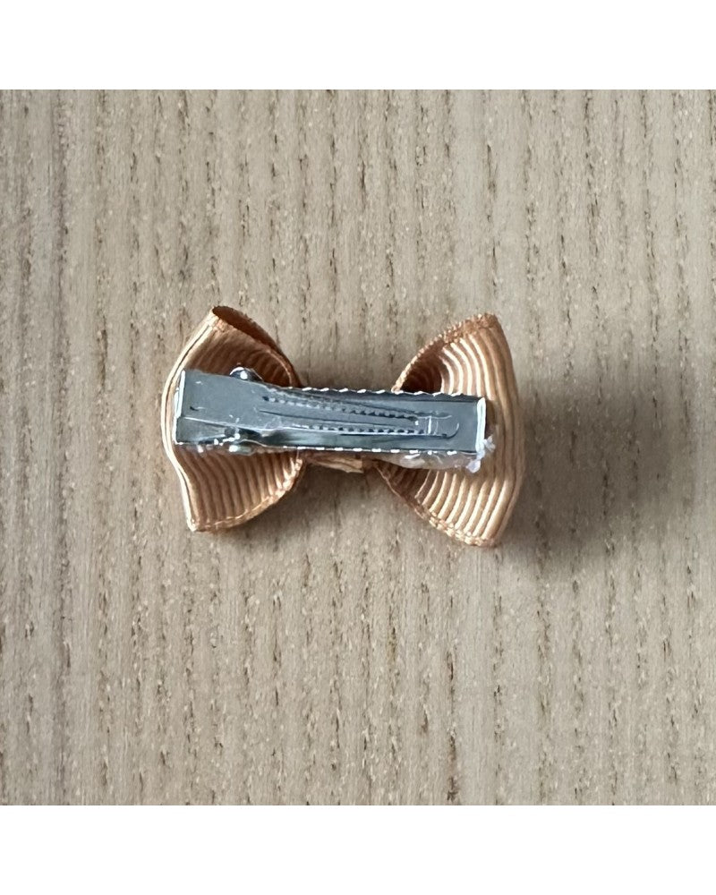 Μουσταρδί Κοκαλάκι φιογκάκι με clip