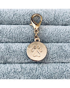 Minimal charm Paw love σε χρυσό χρώμα 