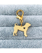 Charm Dog with Heart σε χρυσό χρώμα