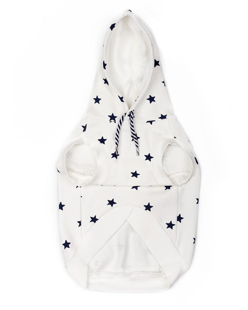 Λευκό φούτερ σκύλου με λευκά αστεράκια